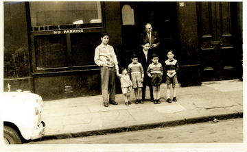 Photo of Atta Ashrif outside Tanda & Ashrif Warehouse, Glasgow.