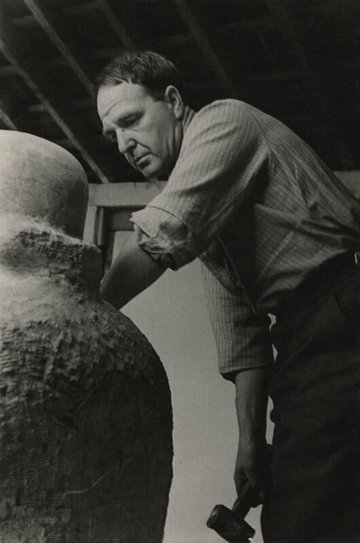 Photo of Henry Moore