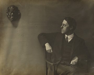 Photo of Laurence Binyon