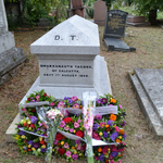 Photo of monument to Dwarkanath Tagore