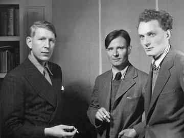 Photo of WH Auden, Christopher Isherwood and Stephen Spender