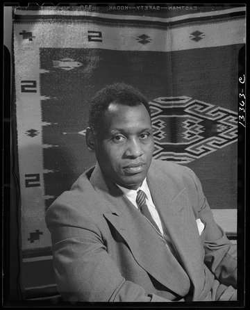 Photo of Paul Robeson